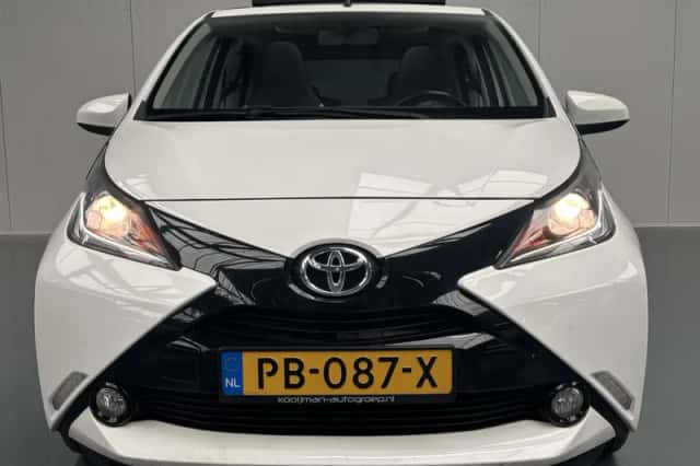 Toyota Aygo (2017) thumbnail 22