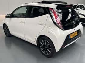 Toyota Aygo (2017) thumbnail 26