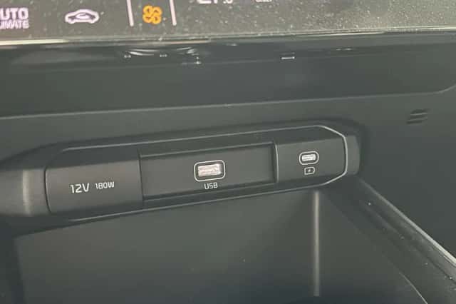 Kia Niro EV (2024) thumbnail 18