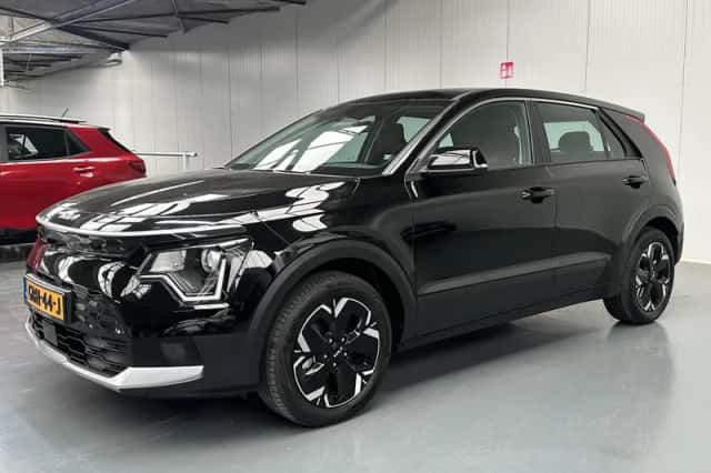 Kia Niro EV (2024) thumbnail 23