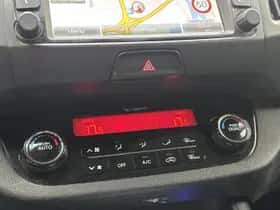 Kia Sportage (2013) thumbnail 16
