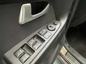 Kia Sportage (2013) thumbnail 5