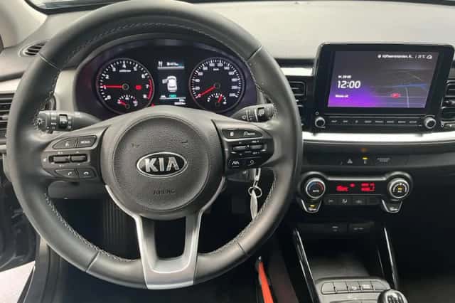 Kia Stonic (2020) thumbnail 4