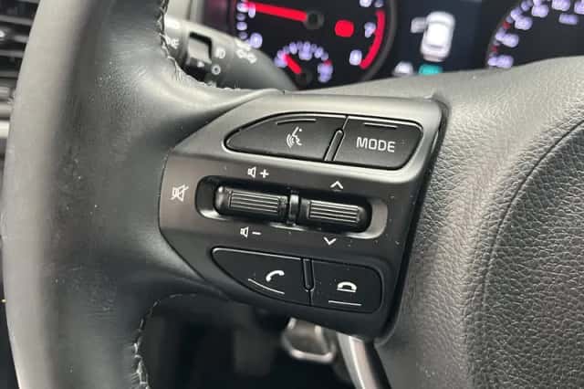 Kia Stonic (2020) thumbnail 6