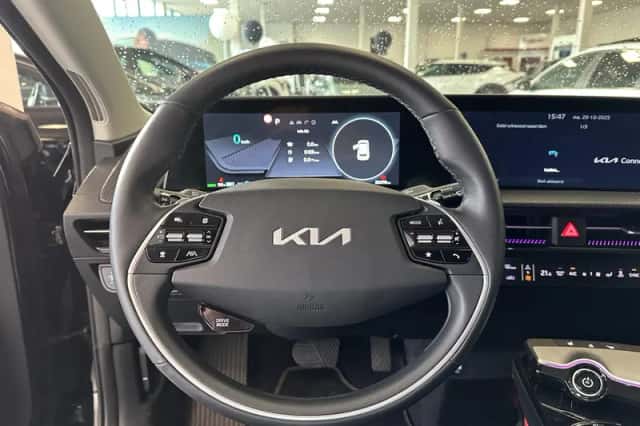 Kia EV6 (2024) thumbnail 15