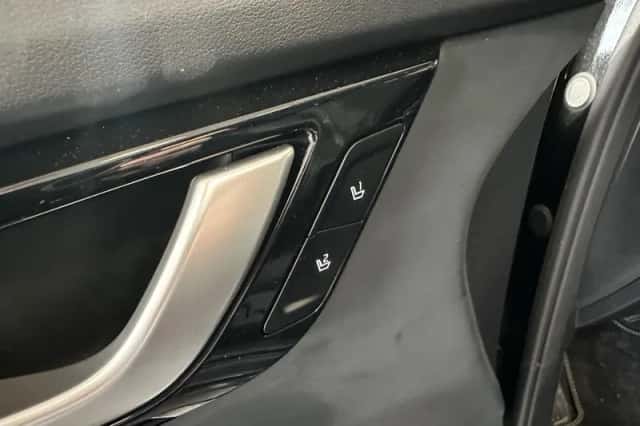 Kia EV6 (2024) thumbnail 4