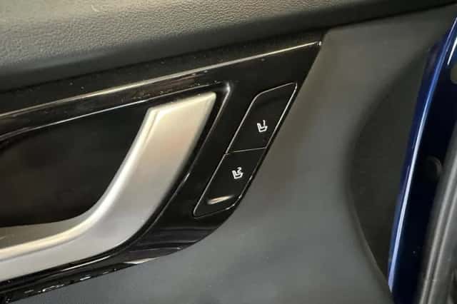 Kia EV6 (2024) thumbnail 12