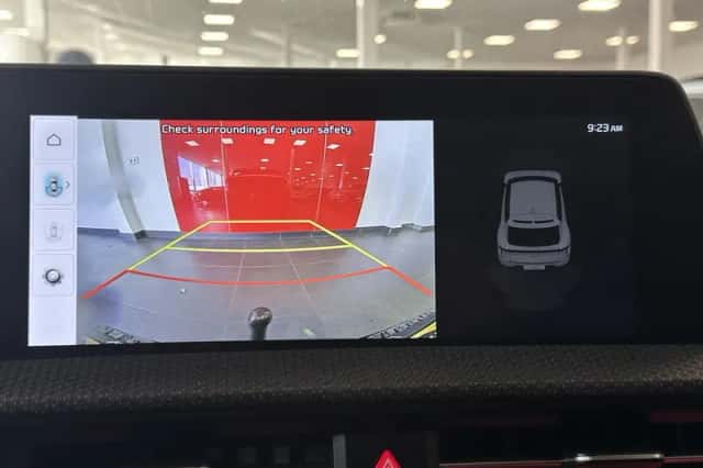 Kia EV6 (2024) thumbnail 17