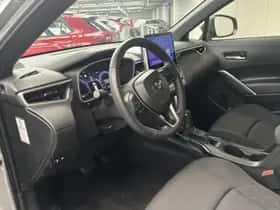 Toyota Corolla (2024) thumbnail 2