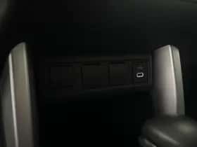 Toyota Corolla (2024) thumbnail 17