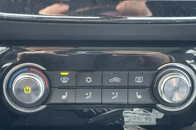 MG ZS-EV (2020) thumbnail 16