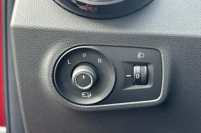 MG ZS-EV (2020) thumbnail 6
