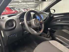 Toyota Aygo (2024) thumbnail 2