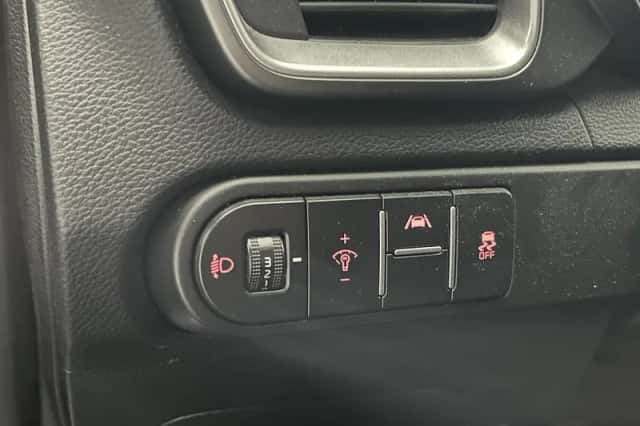 Kia Ceed Sportswagon (2024) thumbnail 13