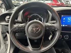 Toyota Aygo (2024) thumbnail 6