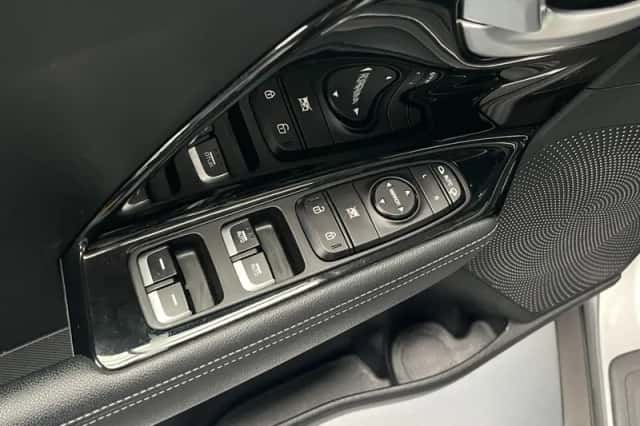 Kia Niro (2021) thumbnail 2