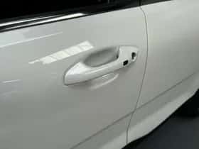 Kia Stonic (2024) thumbnail 2