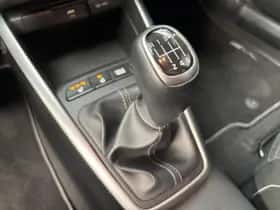 Kia Stonic (2024) thumbnail 16
