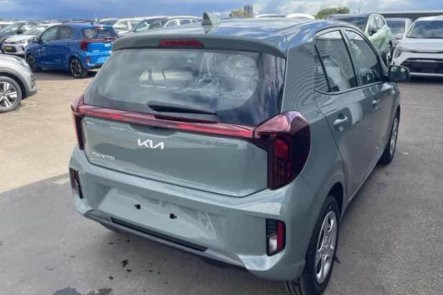 Kia Picanto (2025) thumbnail 6