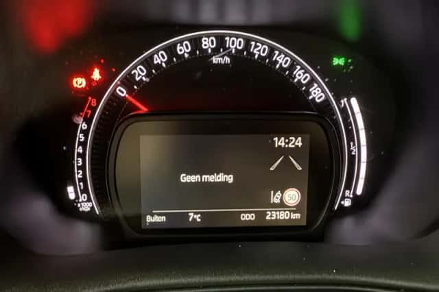 Toyota Aygo (2024) thumbnail 4