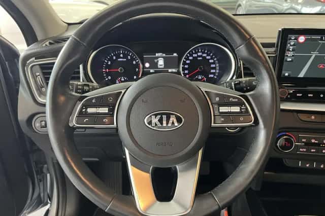Kia XCeed (2020) thumbnail 5