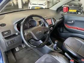Kia Picanto (2015) thumbnail 6
