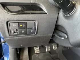 Kia Picanto (2015) thumbnail 8