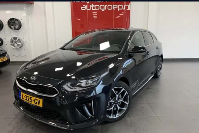 Kia Proceed (2021) thumbnail 1