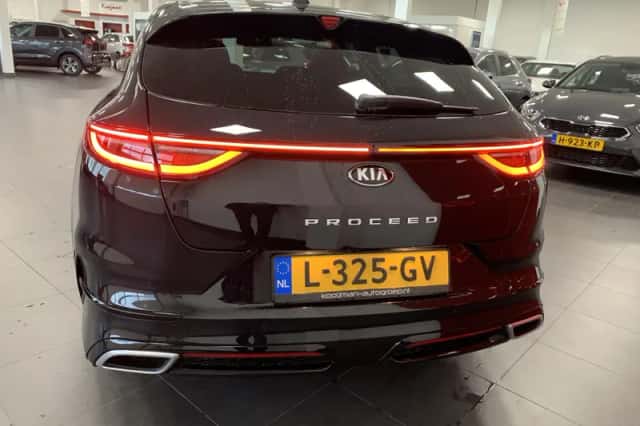 Kia Proceed (2021) thumbnail 19