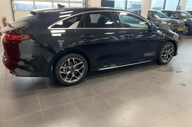 Kia Proceed (2021) thumbnail 25