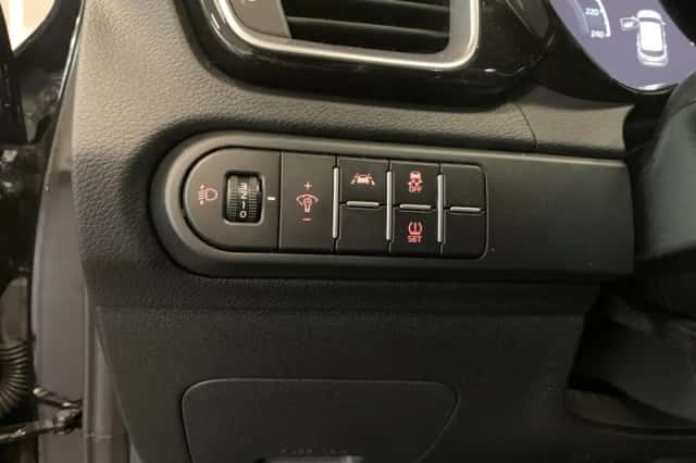 Kia Proceed (2021) thumbnail 7