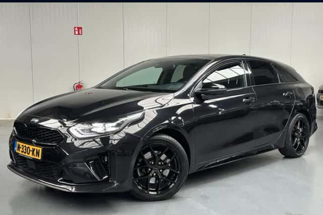 Kia Proceed (2021) thumbnail 1
