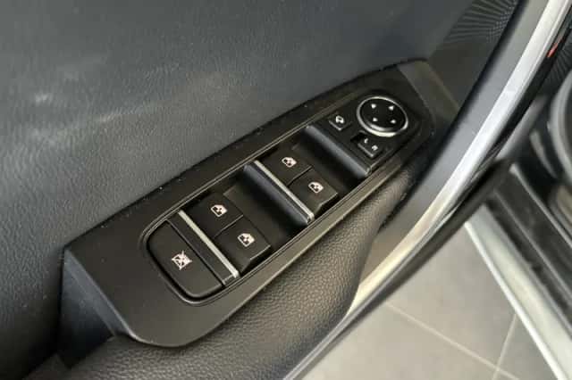 Kia Proceed (2021) thumbnail 4