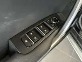 Kia Proceed (2021) thumbnail 4