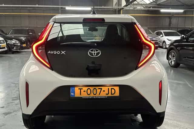 Toyota Aygo (2023) thumbnail 17