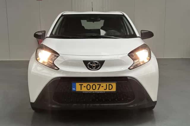 Toyota Aygo (2023) thumbnail 20