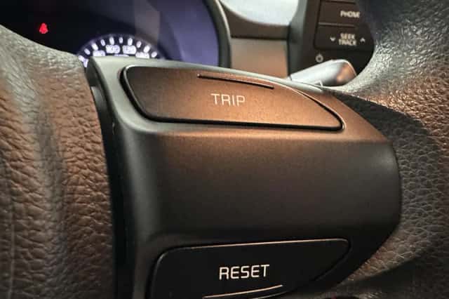 Kia Picanto (2019) thumbnail 9