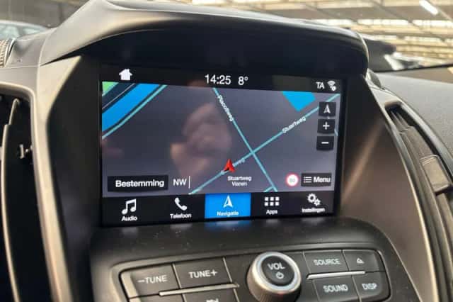Ford Kuga (2018) thumbnail 12