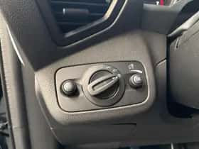 Ford Kuga (2018) thumbnail 18