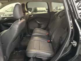 Ford Kuga (2018) thumbnail 19