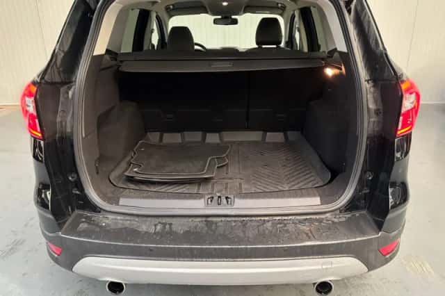 Ford Kuga (2018) thumbnail 20
