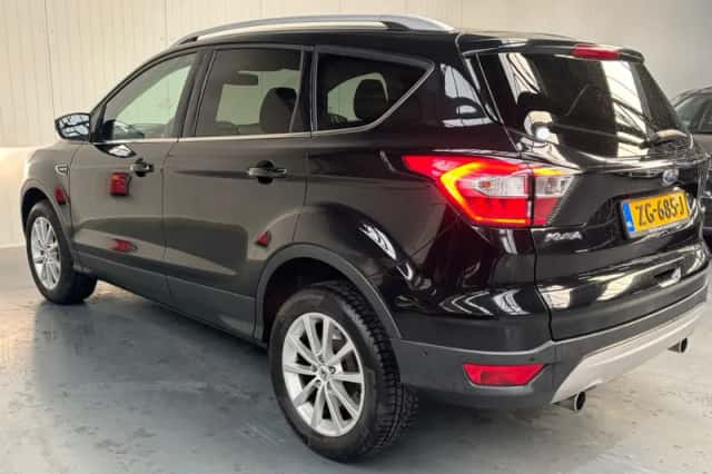 Ford Kuga (2018) thumbnail 22