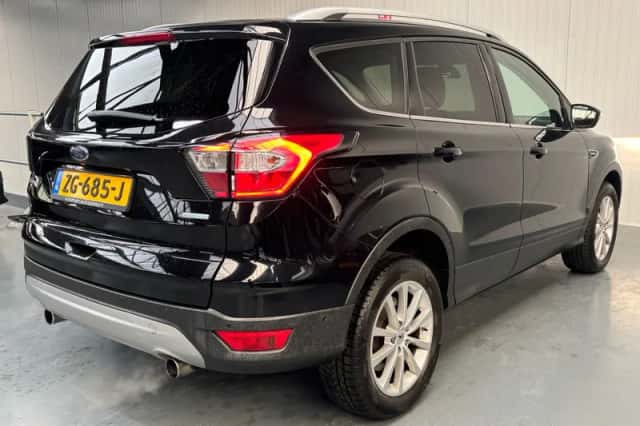 Ford Kuga (2018) thumbnail 26