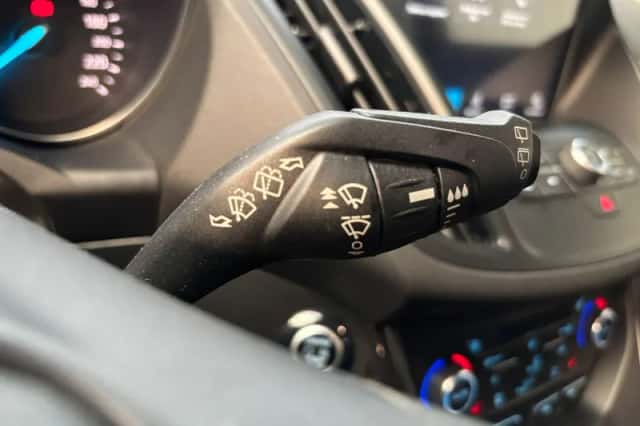 Ford Kuga (2018) thumbnail 8