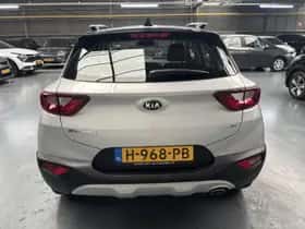 Kia Stonic (2020) thumbnail 17