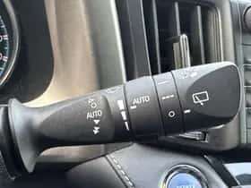 Toyota RAV4 (2018) thumbnail 11