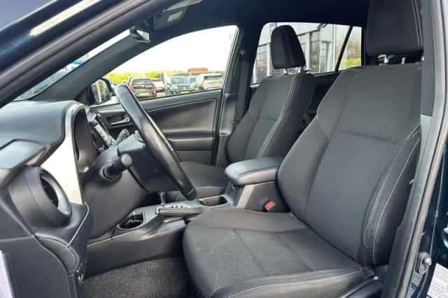 Toyota RAV4 (2018) thumbnail 3