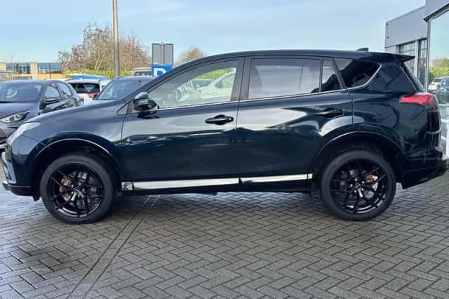 Toyota RAV4 (2018) thumbnail 29