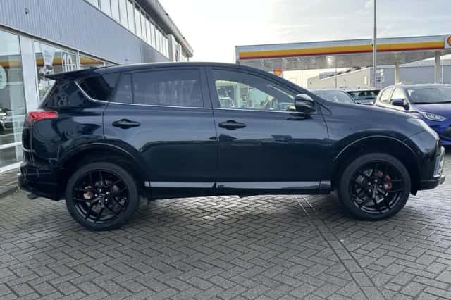 Toyota RAV4 (2018) thumbnail 33