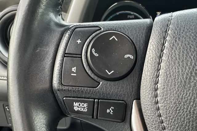 Toyota RAV4 (2018) thumbnail 8
